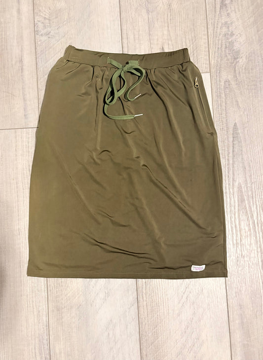 Modest Lightweight Athletic Skirt (24β) β Built-In Shorts + Zipper Pocket