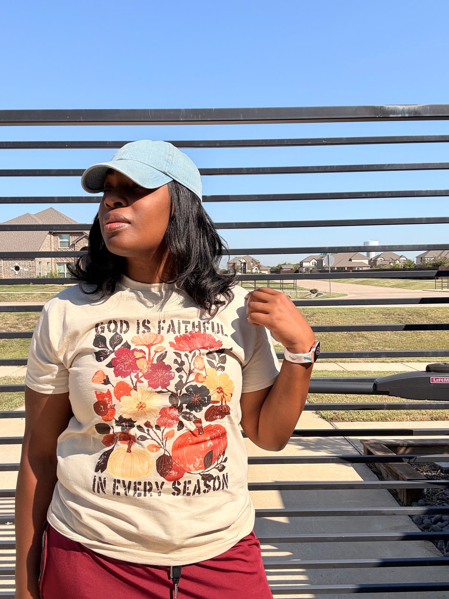 God Is Faithful In Every Season | Christian Fall T-Shirt