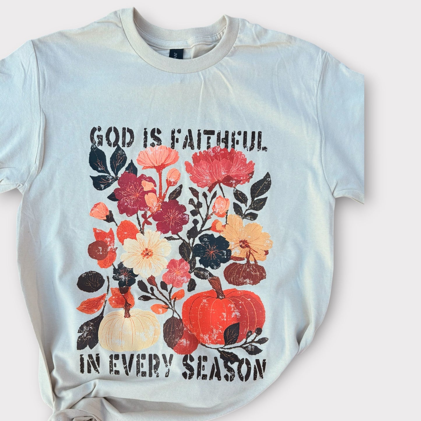 God Is Faithful In Every Season | Christian Fall T-Shirt