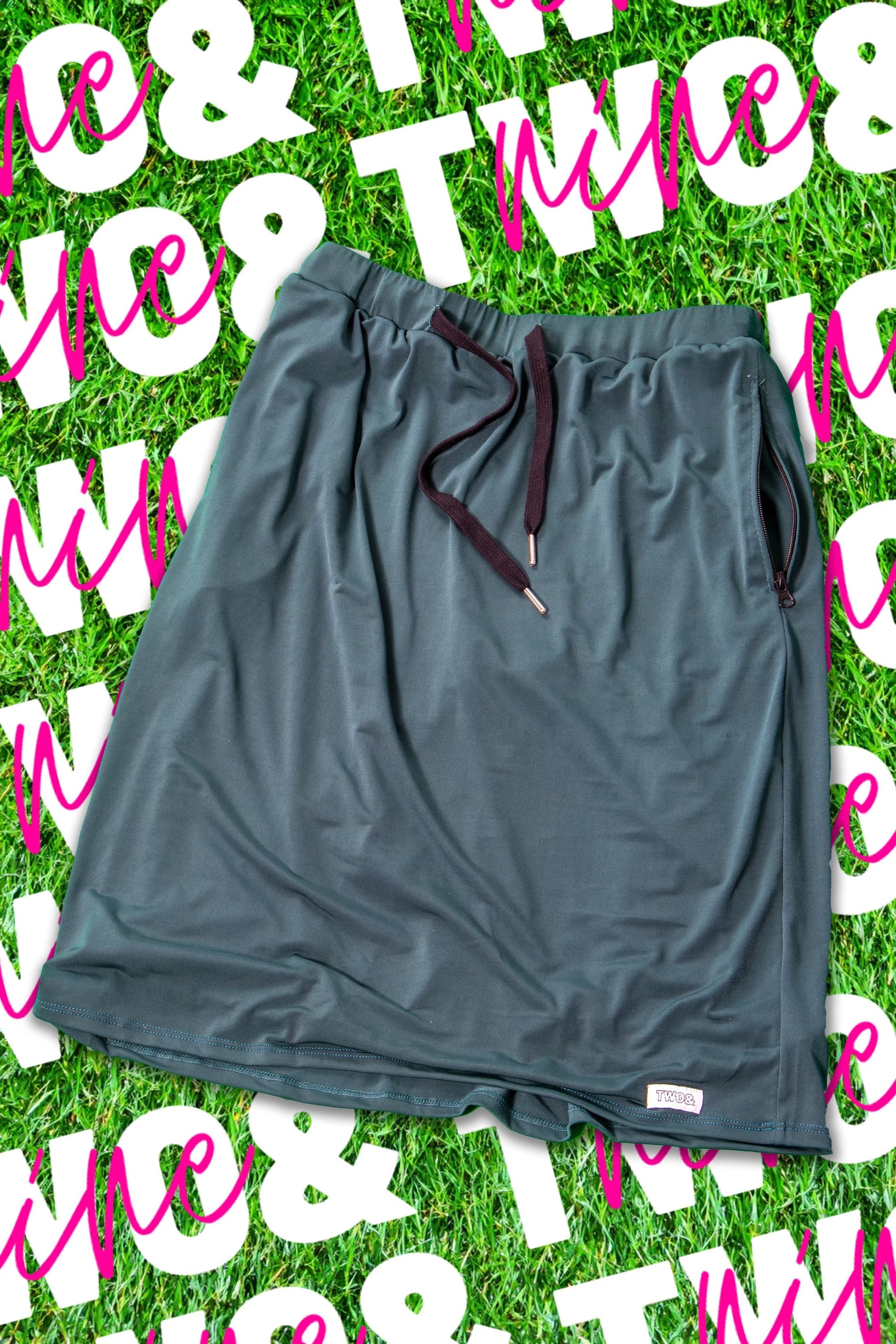 Hunter green flat lay.jpg